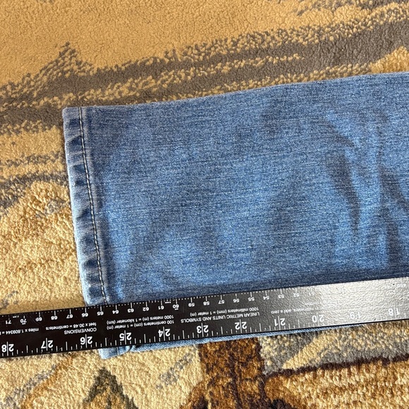 Levi's Light Wash Straight Jeans Boys 12 - Picture 6 of 7